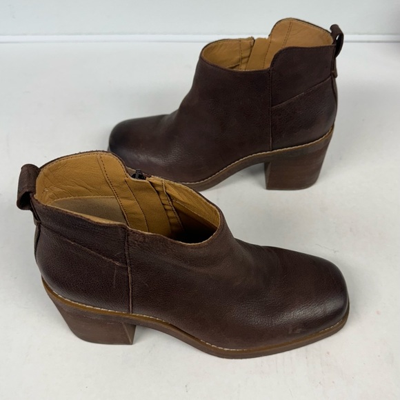 Crown Vintage Hashel Bootie, Square Toe, Brown Leather, Size 9, worn twice - Picture 5 of 5